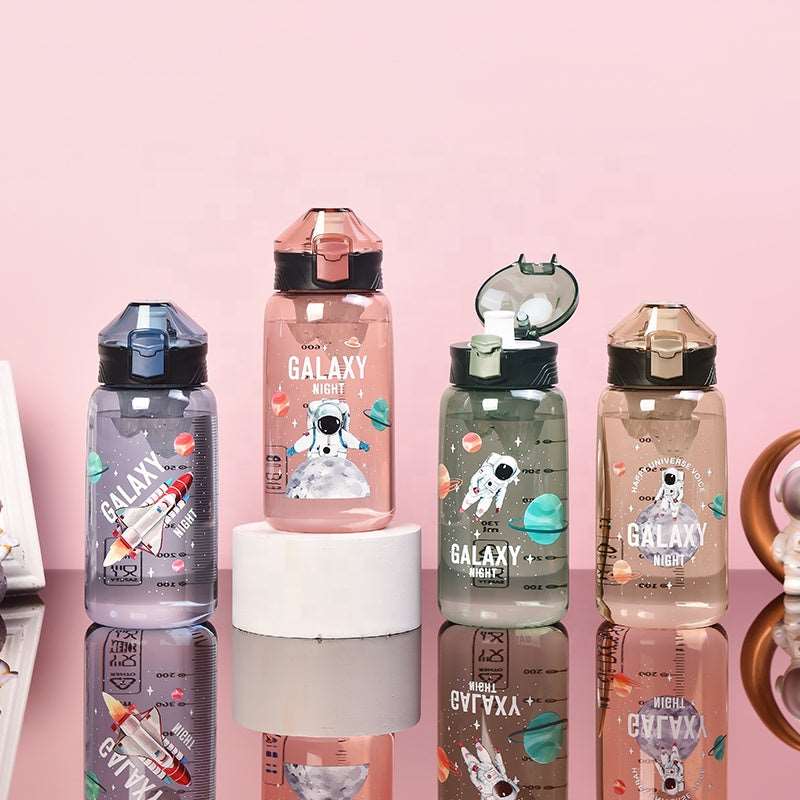 NIYO TOYS Galaxy-Themed Water Bottles in Various Colors with Fun Outer Space Design