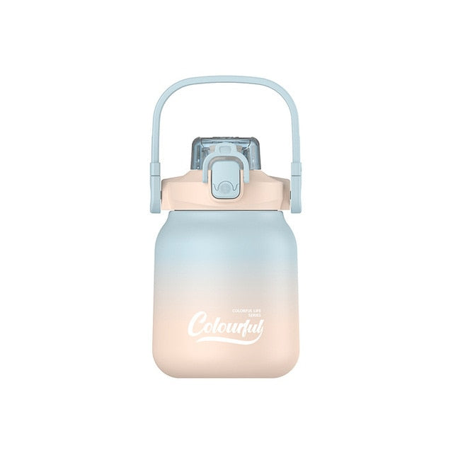 NIYO TOYS 620ml double drink bottle with pastel gradient design and flip-top lid
