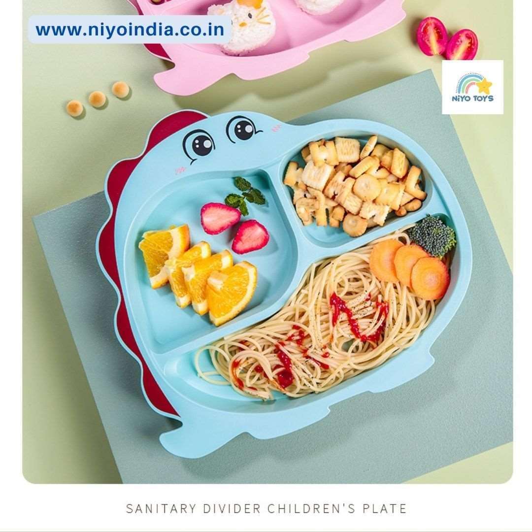 NIYO TOYS bamboo kids feeding set in blue with sections for fruits, spaghetti, and vegetables