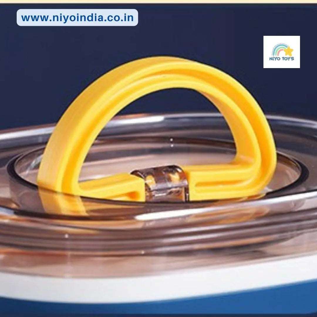 Close-up of NIYO TOYS stainless steel lunch box for kids with yellow silicone sealing ring