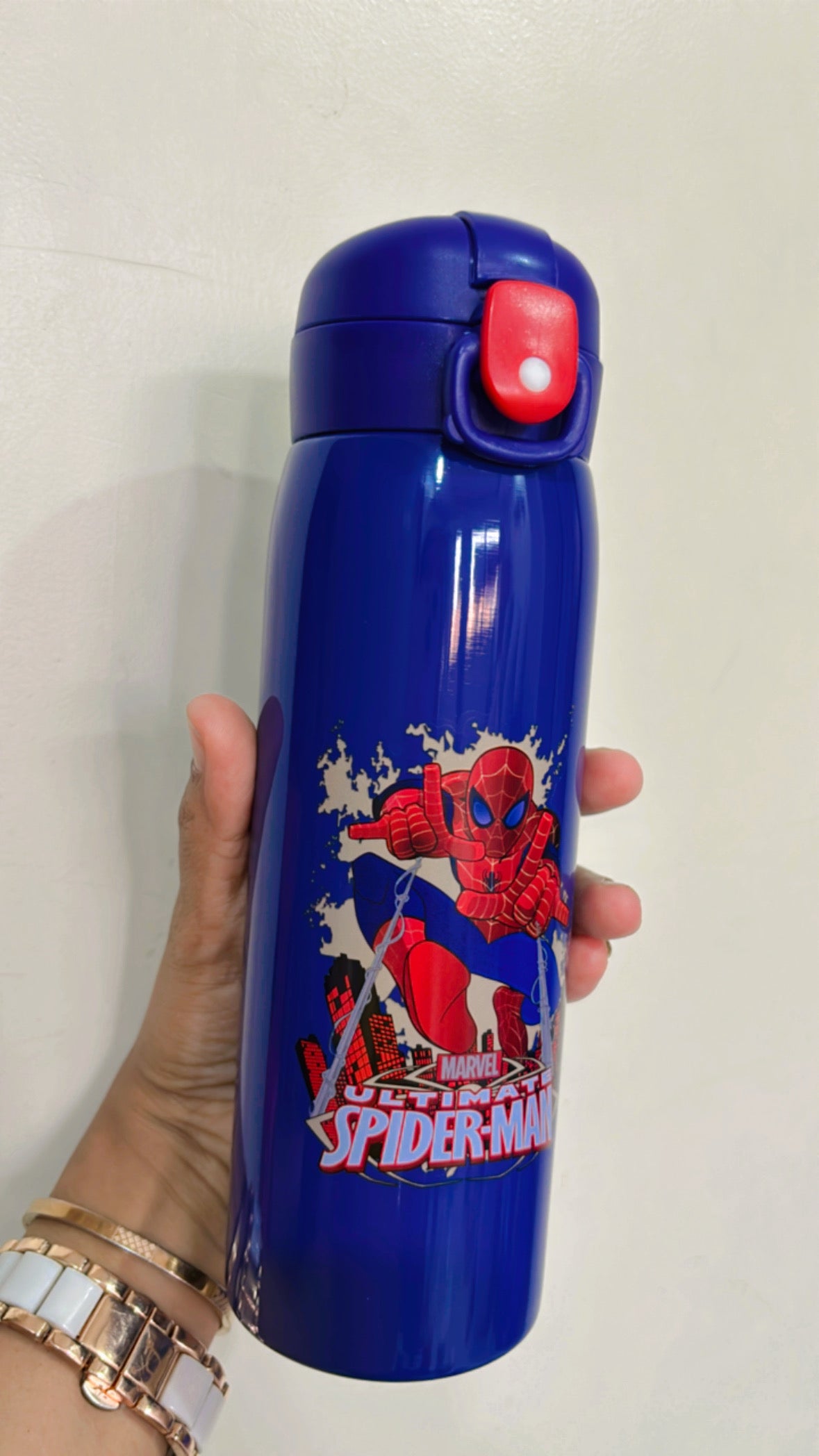 NIYO TOYS 500ml superhero water bottle featuring Spider-Man design in vibrant colors