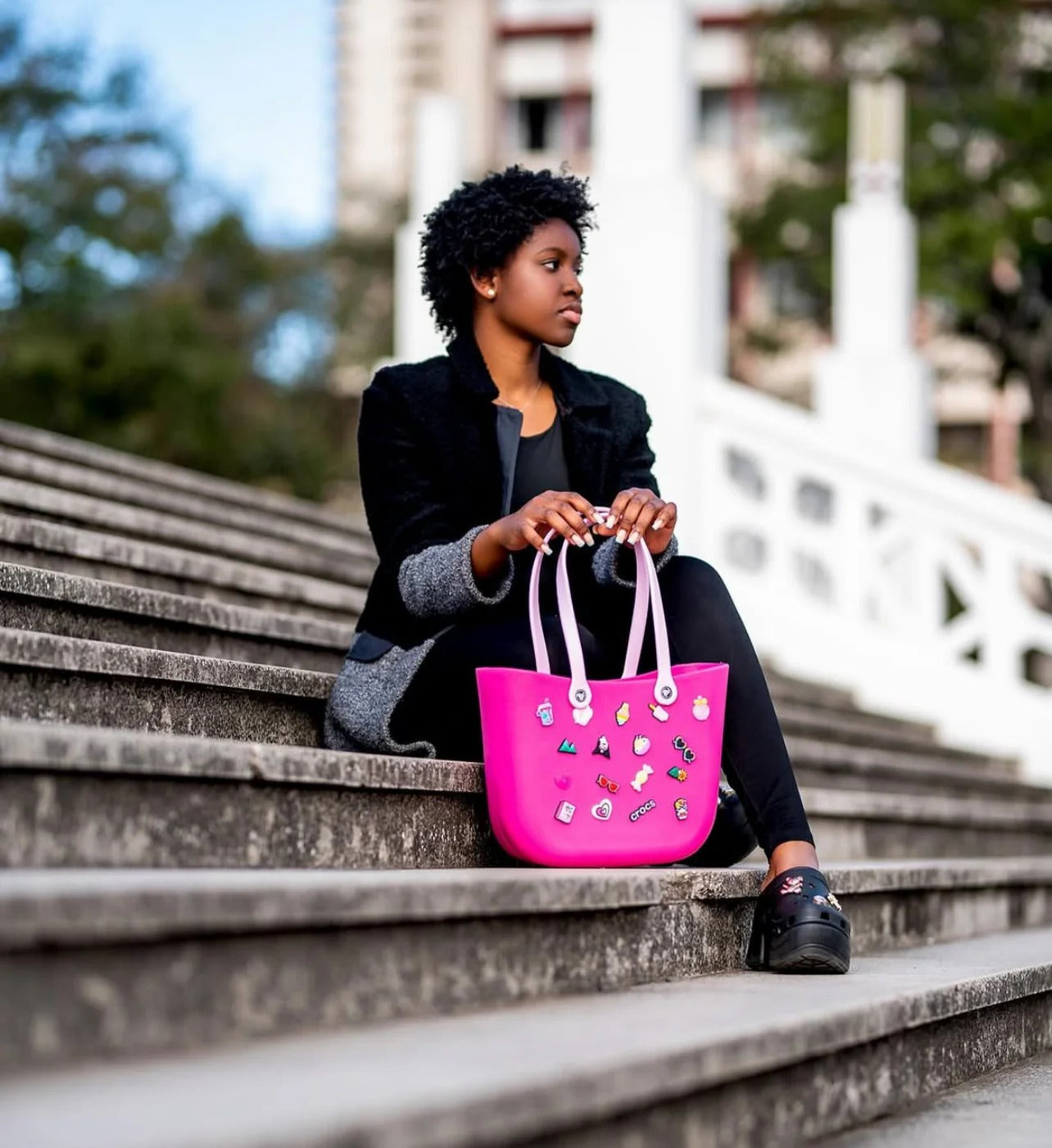 Pink NIYO TOYS sipper with crocs design, perfect for kids age 3+ and outdoor activities.