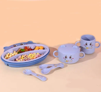 Blue bear-themed disposable bamboo dinnerware set for kids, age 1+, perfect for mealtime