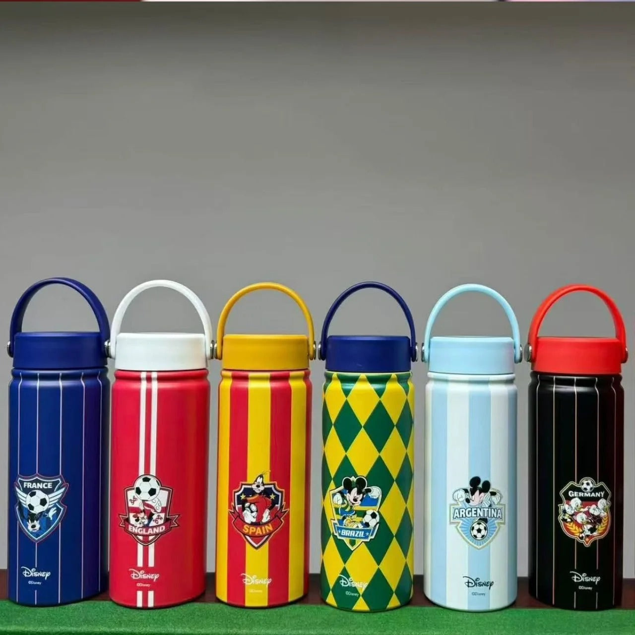 Insulated Print Bottle | 500 ml | Hot & Cold -Footbal (Random)
