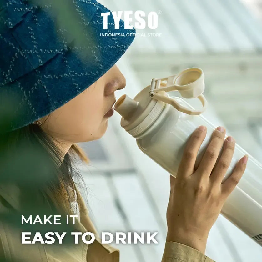 Insulated stainless steel water bottle in white for outdoor use, suitable for all ages