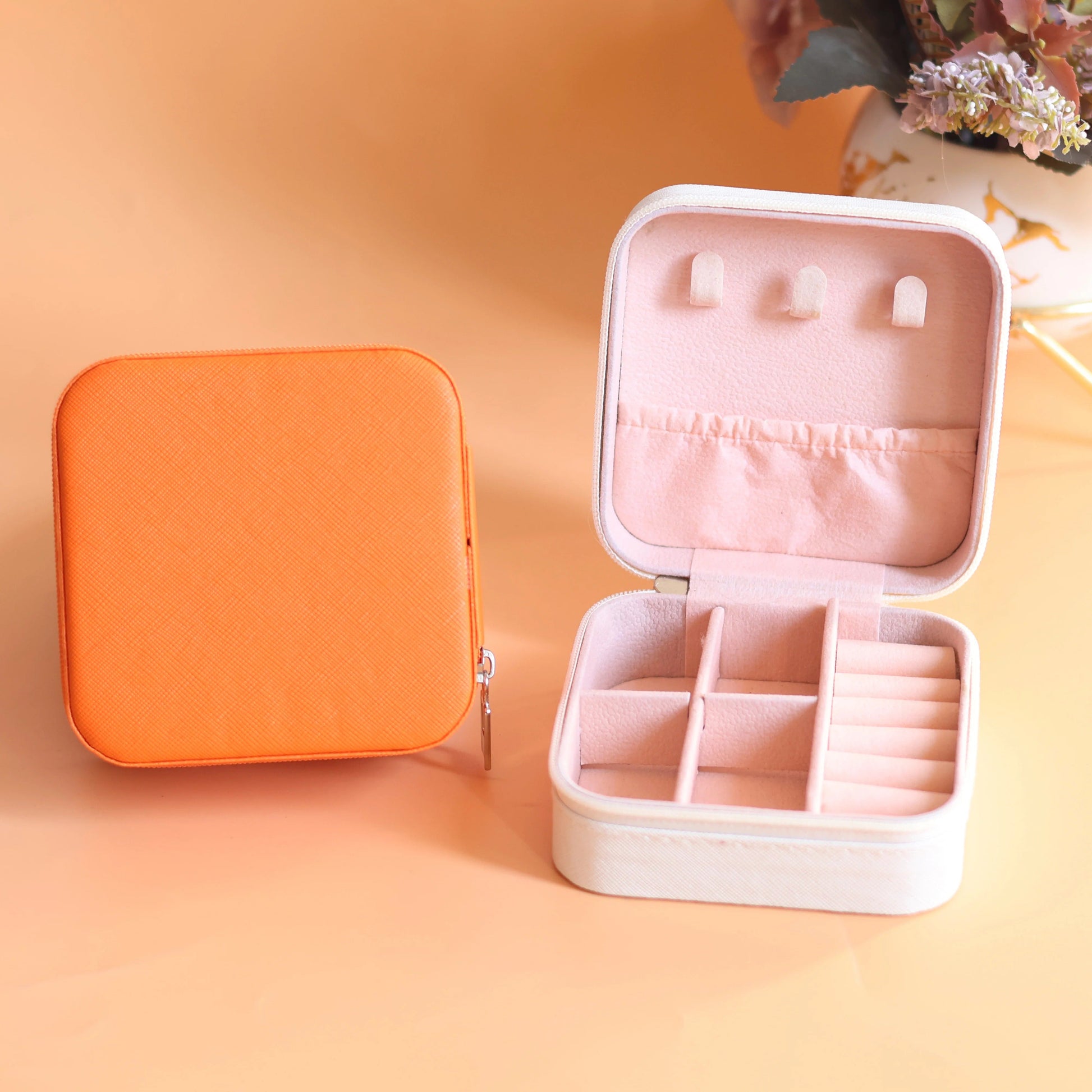 NIYO TOYS orange jewelry jewellery box with multiple compartments for kids ages 3 and up