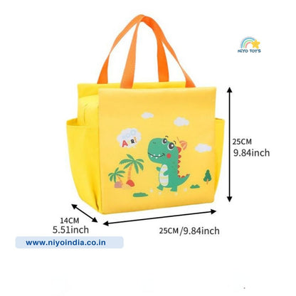 Yellow lunch bag Stanley with dinosaur design, perfect for kids age 3+, ideal for school or picnics
