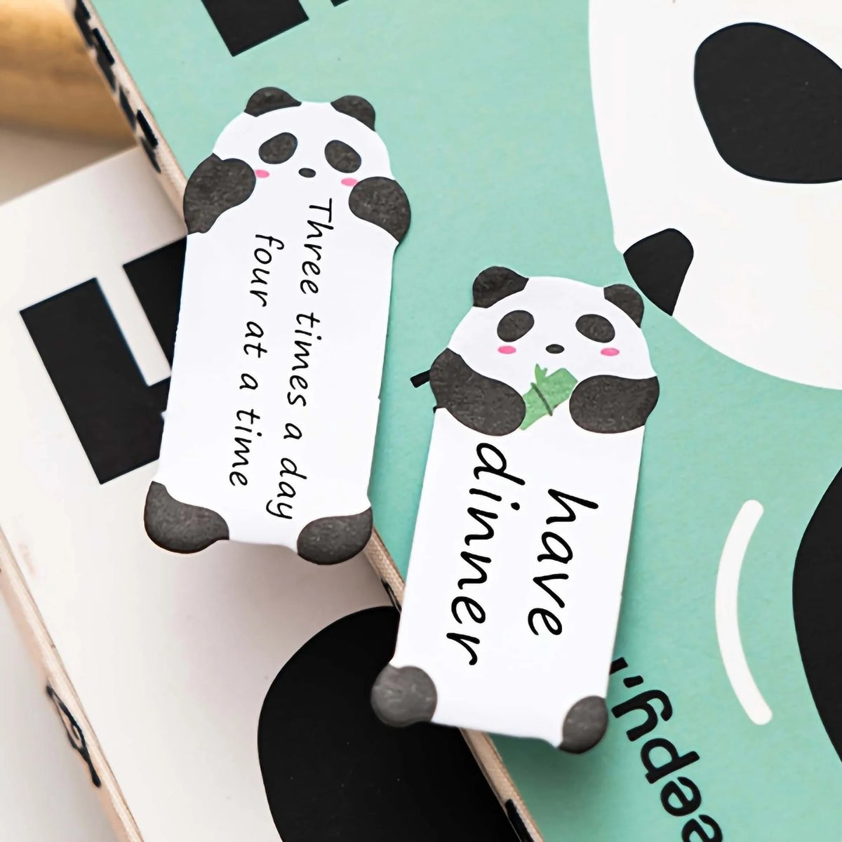 NIYO TOYS panda decorative stickers in white and black, ideal for age 5+, perfect for note-taking and decorating sticky notes post it