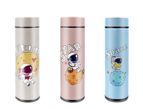 Colorful stainless steel drinks bottle with astronaut designs, ideal for kids aged 3 and up