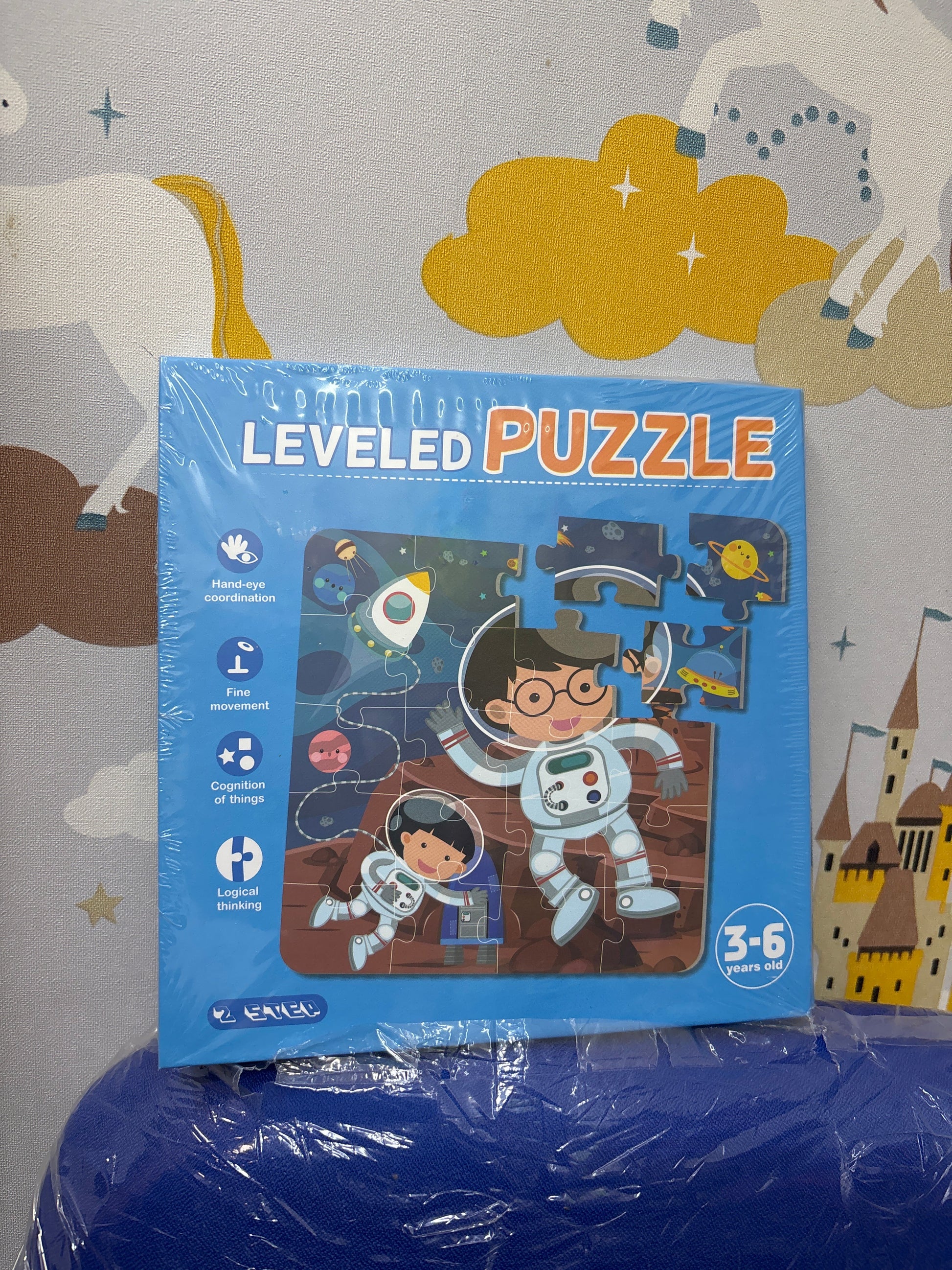 NIYO TOYS leveled puzzle featuring astronauts, for ages 3-6, enhances kids' problem-solving skills